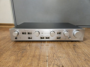 Luxman C-120A стерео предусилитель Duo-Beta (1 фото из 3)