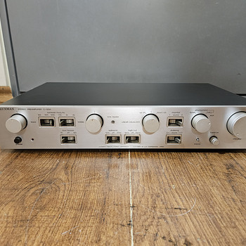 Luxman C-120A стерео предусилитель Duo-Beta