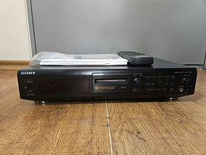 Sony MDS-JE500 MiniDisc-рекордер/проигрыватель. (1 фото из 3)