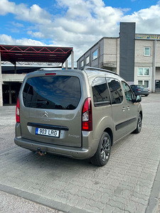 Продам Citreon Berlingo Multispace (3 фото из 8)