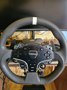 Moza R3 Direct Drive komplekt (rool+bass, pedaalid) (1 foto / 10)