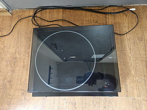 Fisher MT-30 HiFi rihmülekandega stereo-plaadimängija (2 foto / 4)