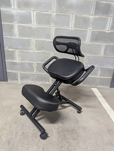 Knee chair (1 foto / 2)