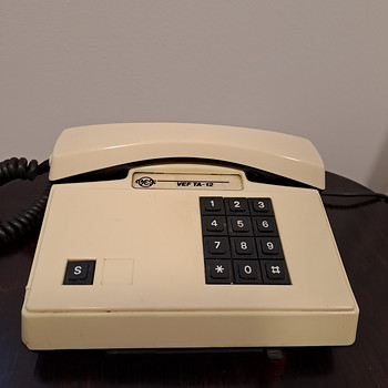 Vana telefon VEF TA-12