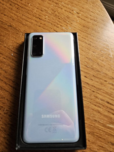 Samsung s20 (3 фото из 4)