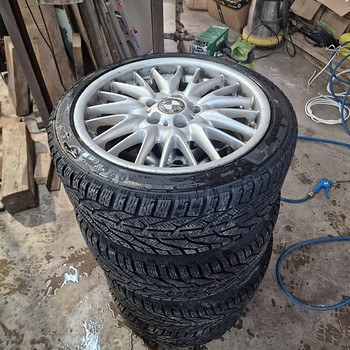 E46 alt Style 72 18" korralike lamellidega