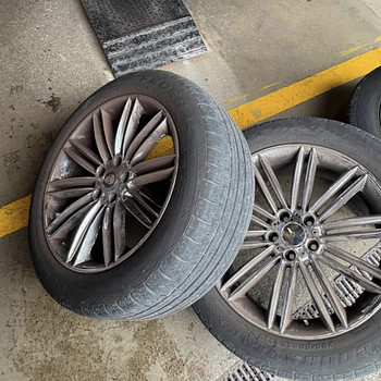 Erilaiused valuveljed R20 rehvidega Goodyear Eagle F1 (5×1