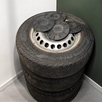 Стальные диски Volkswagen R16 с шинами Hankook 215/65 R16C