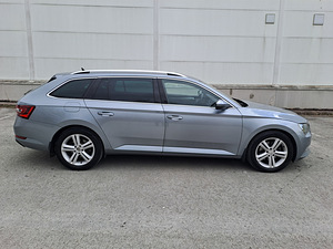 SKODA SUPERB 1.6DIISEL,88KW ,MANUAAL (2 foto / 15)