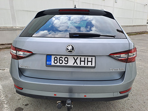 SKODA SUPERB 1.6DIISEL,88KW ,MANUAAL (4 foto / 15)