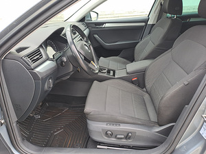 SKODA SUPERB 1.6DIISEL,88KW ,MANUAAL (13 foto / 15)