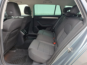 SKODA SUPERB 1.6DIISEL,88KW ,MANUAAL (14 foto / 15)