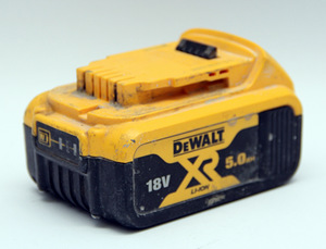 Аккумулятор DeWalt 18V 5.0Ah (2 фото из 2)