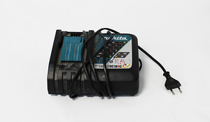 Laadija Makita DC18RC 14.4V/18V LXT 240W (2 foto / 2)