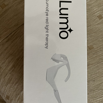 Lumo silmaaluste prillid punase valgusega
