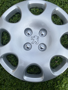 Originaal Peugeot 15” ilukilbid – uued (2 foto / 4)