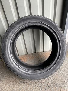 Шины 225/45R17 (6 фото из 10)