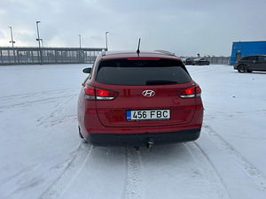 Hyundai i30 1.6 crdi универсал 2018 г. (4 фото из 14)