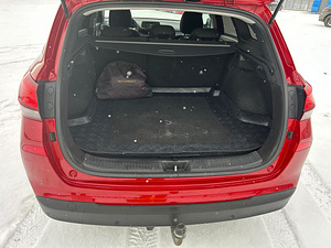 Hyundai i30 1.6 crdi универсал 2018 г. (7 фото из 14)