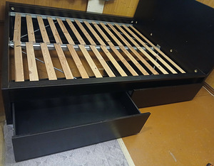Кровать 160x200 Ikea malm (2 фото из 6)