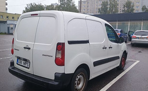 Kaubiku rent Peughot Partner 24h (2 foto / 3)