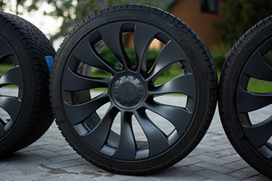 Tesla Model Y 21” Überturbine valuveljed (5 foto / 7)