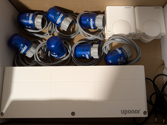 Контроллер Uponor