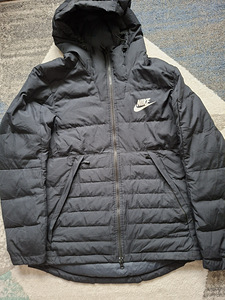 Nike s.M (1 foto / 3)