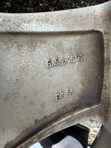 16" Volkswagen originaalveljed 5x120 (Transporter Multivan) (7 foto / 9)