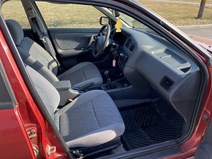 Nissan Primera (7 фото из 11)