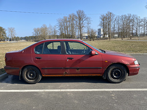 Nissan Primera (11 фото из 11)