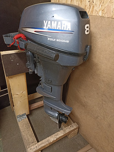 Мотор Yamaha 8л.с. четырехтактный. (1 фото из 5)