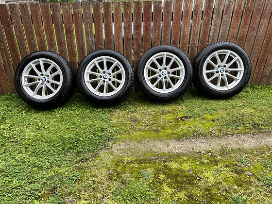 Naastrehvid 225/55 R17 Goodyear Ultra Grip Arctic 2 BMW G30