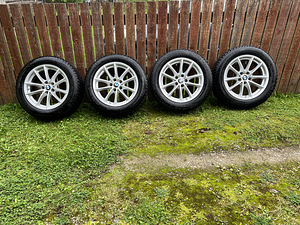 Naastrehvid 225/55 R17 Goodyear Ultra Grip Arctic 2 BMW G30 (1 foto / 10)