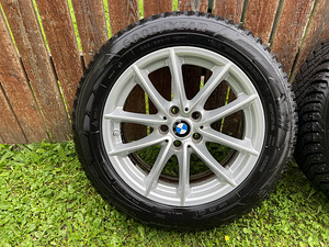 Naastrehvid 225/55 R17 Goodyear Ultra Grip Arctic 2 BMW G30 (2 foto / 10)