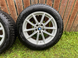 Naastrehvid 225/55 R17 Goodyear Ultra Grip Arctic 2 BMW G30 (5 foto / 10)