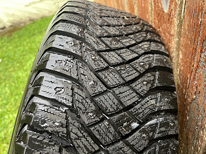 Naastrehvid 225/55 R17 Goodyear Ultra Grip Arctic 2 BMW G30 (9 foto / 10)