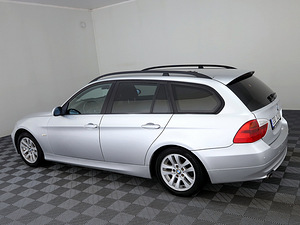 BMW 320 Touring ATM 2.0 110kW (4 фото из 7)
