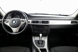 BMW 320 Touring ATM 2.0 110kW (5 фото из 7)