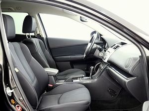 Mazda 6 Elegance ATM 2.0 108kW (6 фото из 7)