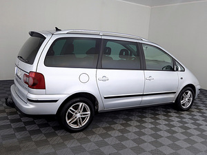 Volkswagen Sharan Special 2.0 TDI 103kW (3 foto / 9)