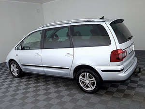 Volkswagen Sharan Special 2.0 TDI 103kW (4 foto / 9)