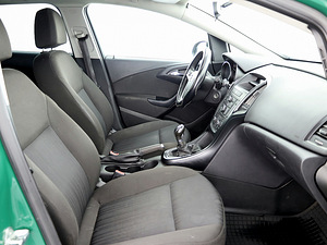Opel Astra Elegance 1.4 103kW (6 фото из 7)