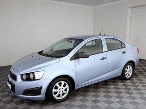Chevrolet Aveo Comfort 1.2 51kW (2 foto / 7)