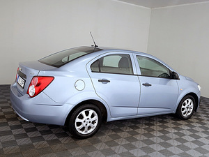 Chevrolet Aveo Comfort 1.2 51kW (3 foto / 7)