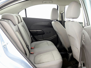 Chevrolet Aveo Comfort 1.2 51kW (7 foto / 7)