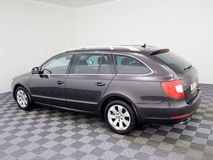 Skoda Superb Comfortline LPG ATM 1.8 118kW (4 foto / 8)