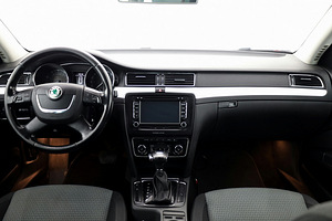 Skoda Superb Comfortline LPG ATM 1.8 118kW (5 foto / 8)