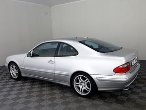 Mercedes-Benz CLK 320 Avantgarde LPG ATM 3.2 160kW (4 foto / 9)