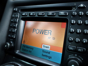 Mercedes-Benz CLK 320 Avantgarde LPG ATM 3.2 160kW (8 foto / 9)